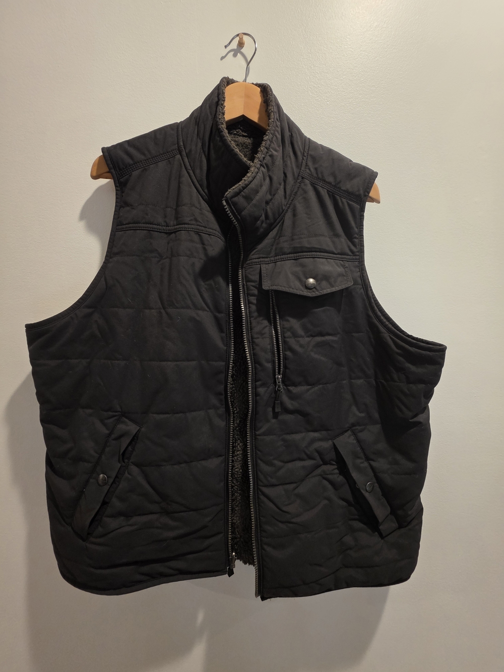 Carhartt Black Quilted Vest with Sherpa Collar